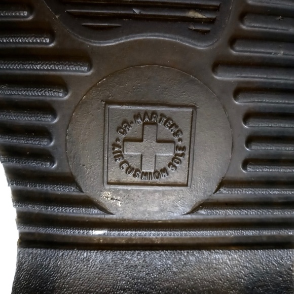 Doc Martens Flora Chelsea Black Leather Boots - Women's Size US 8 / UK 6 - Picture 11 of 12